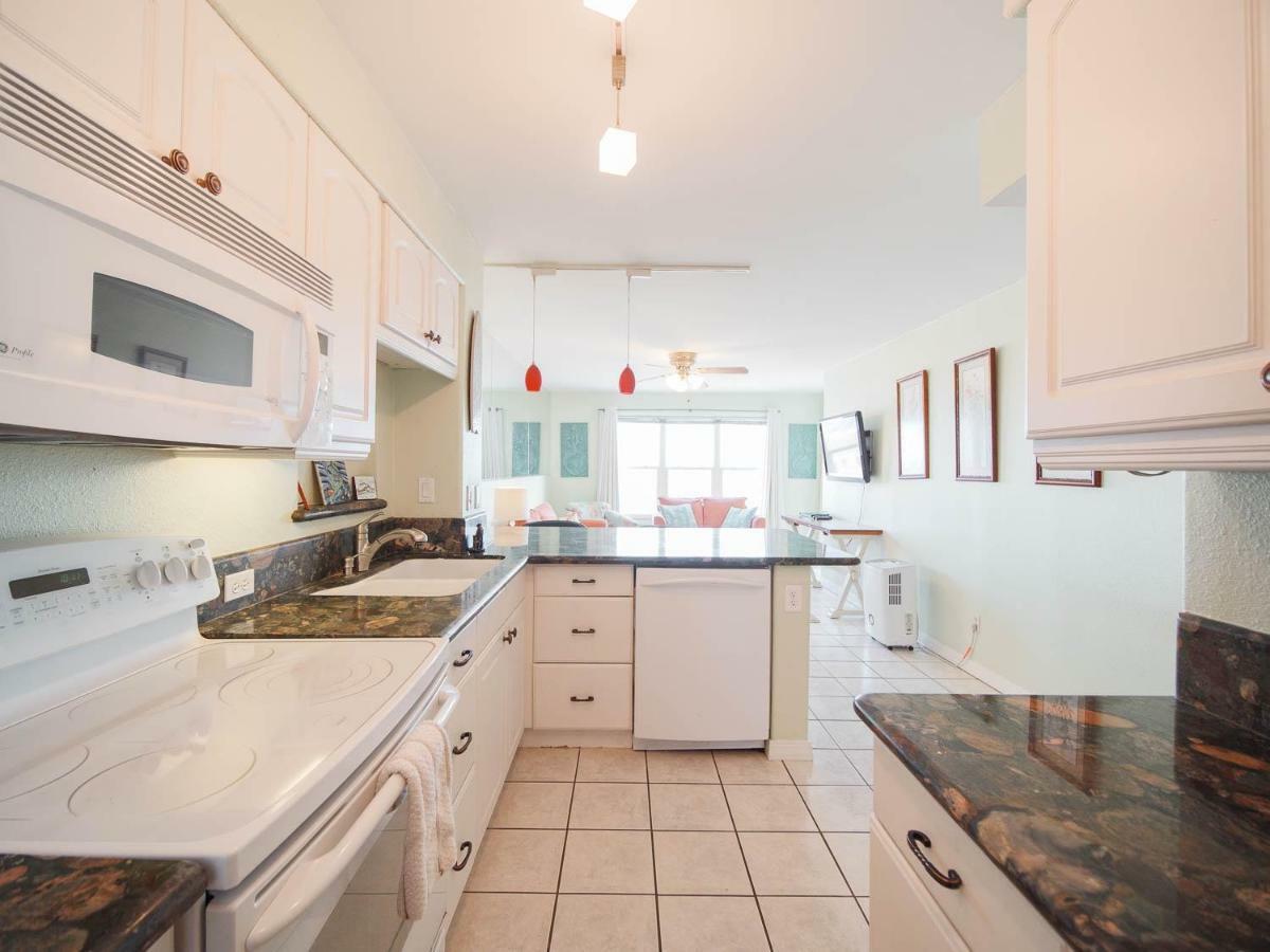 Relaxing Condo, Great Location, 3 Minute Walk To The Beach Condo サウス・パドリー・アイランド エクステリア 写真