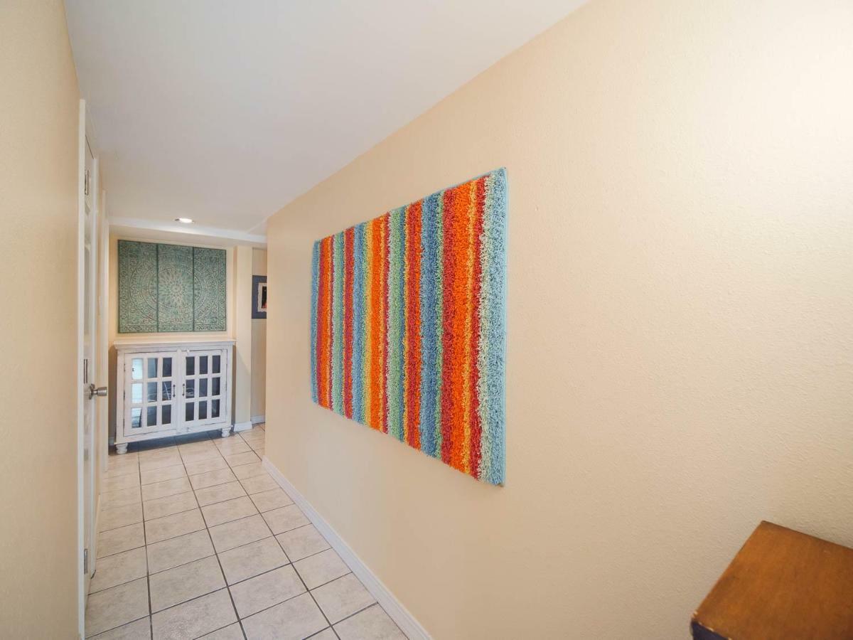 Relaxing Condo, Great Location, 3 Minute Walk To The Beach Condo サウス・パドリー・アイランド エクステリア 写真